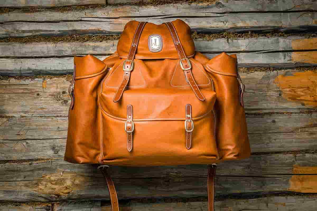 what is 13-inch leather backpack