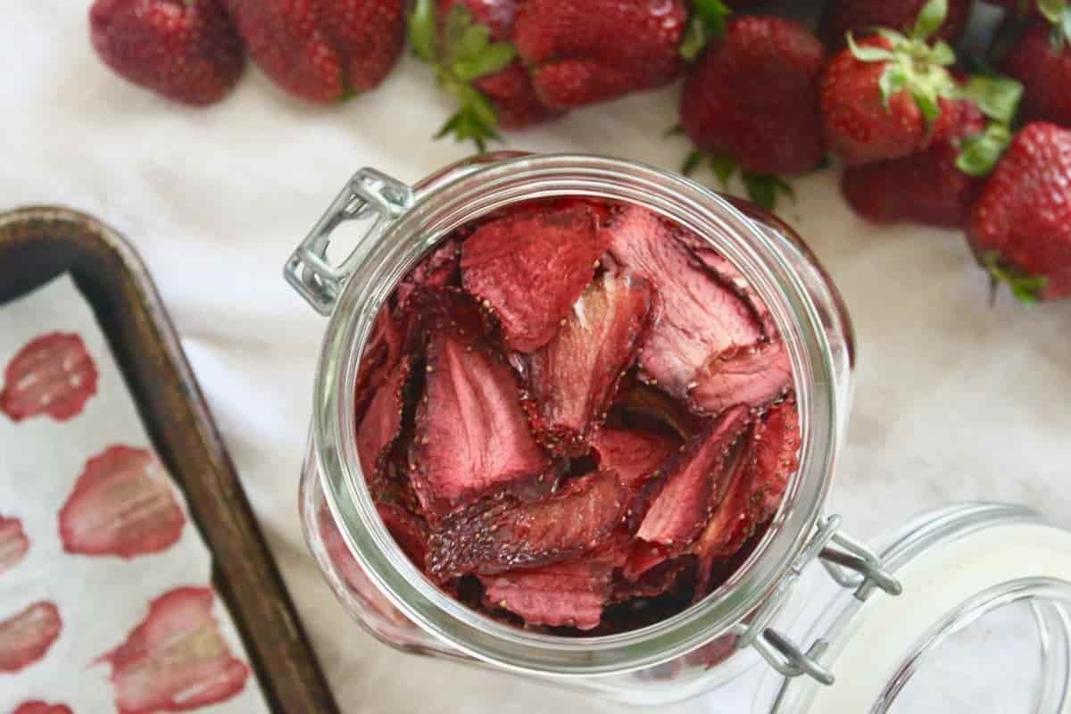 dried strawberries tesco