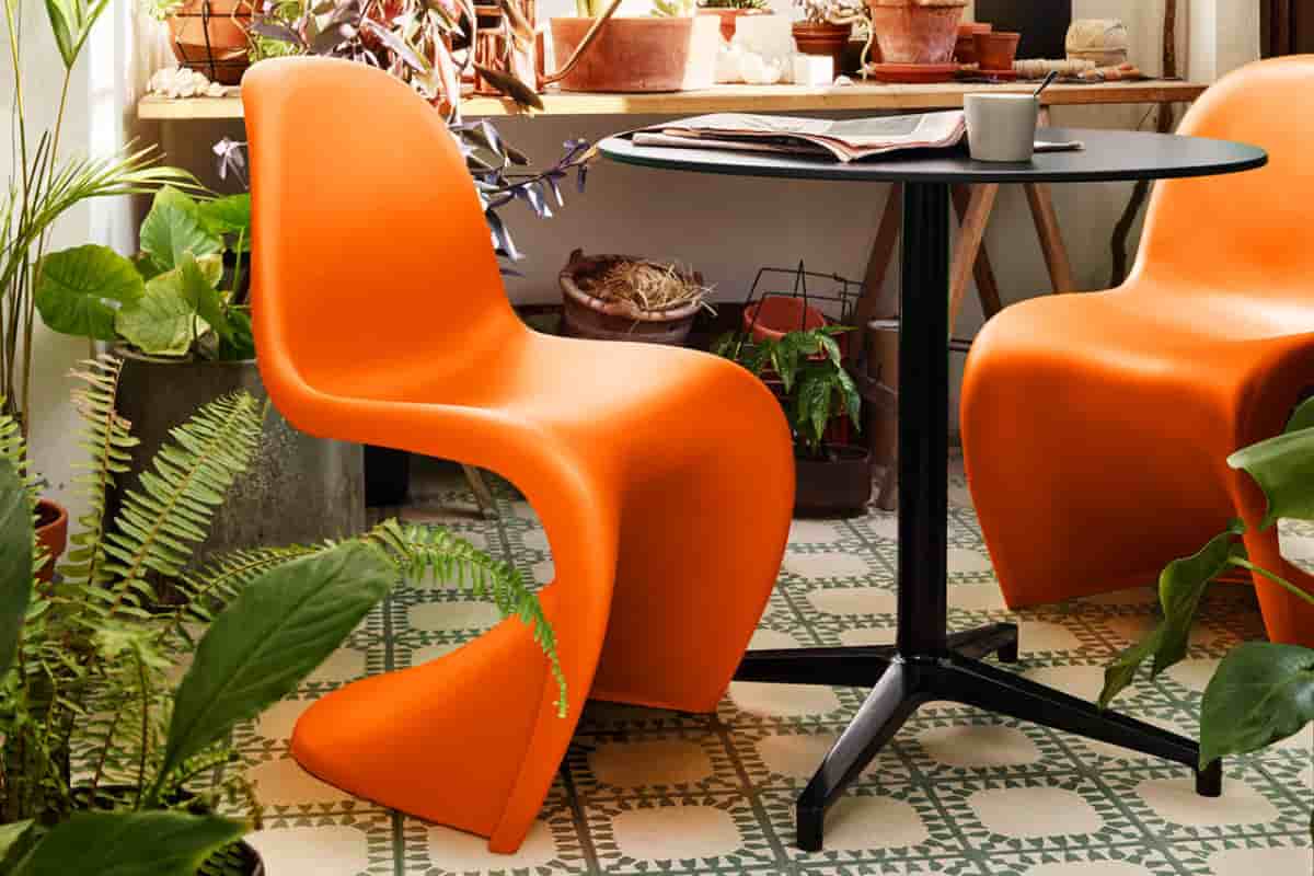 best plastic chairs