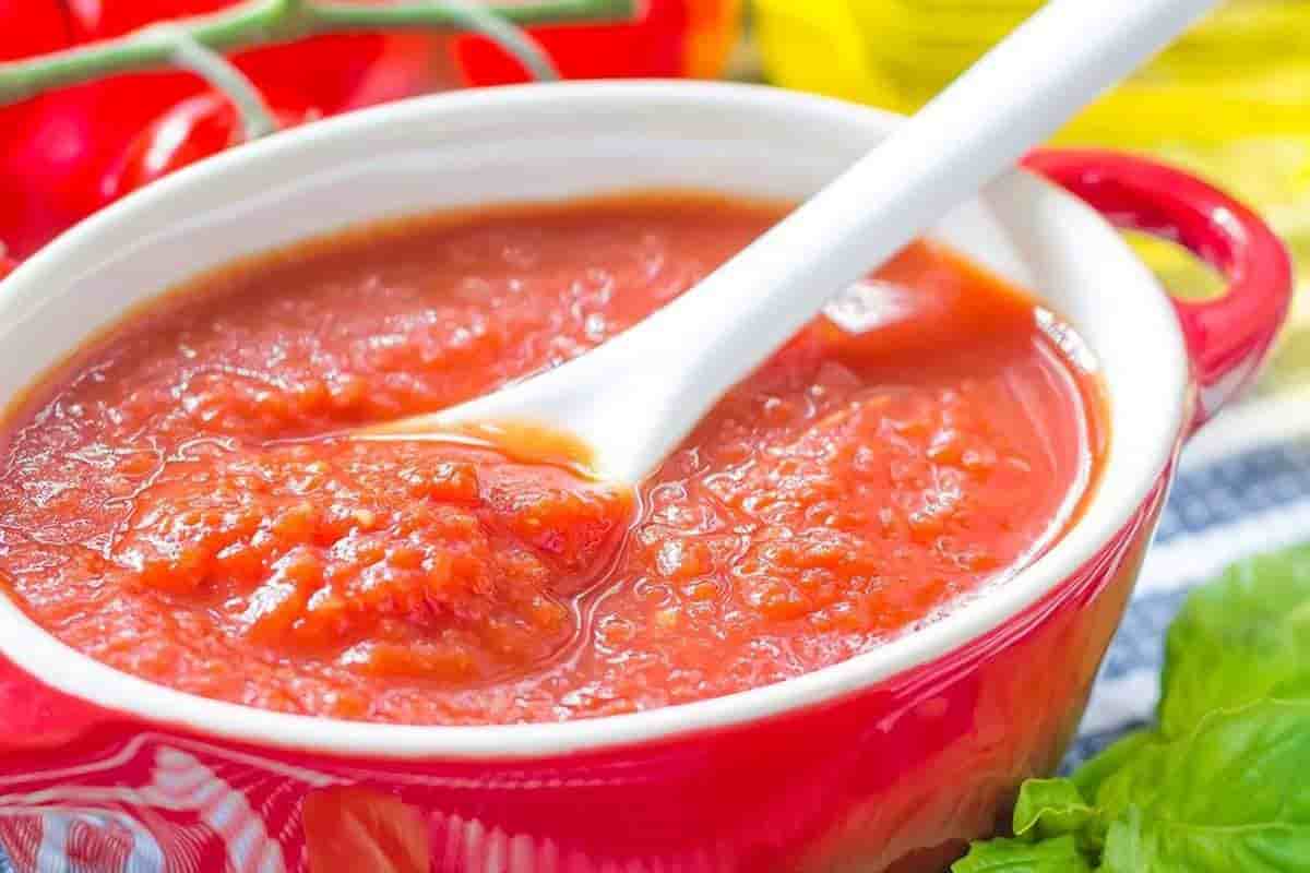 tomato puree can