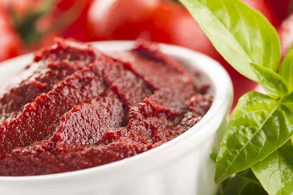 Features of sun dried tomato paste