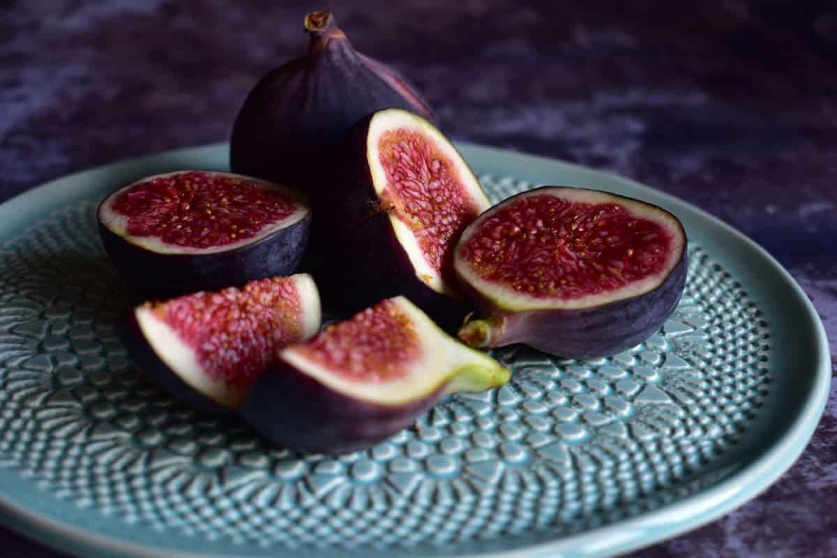 dried smyrna figs nutrition