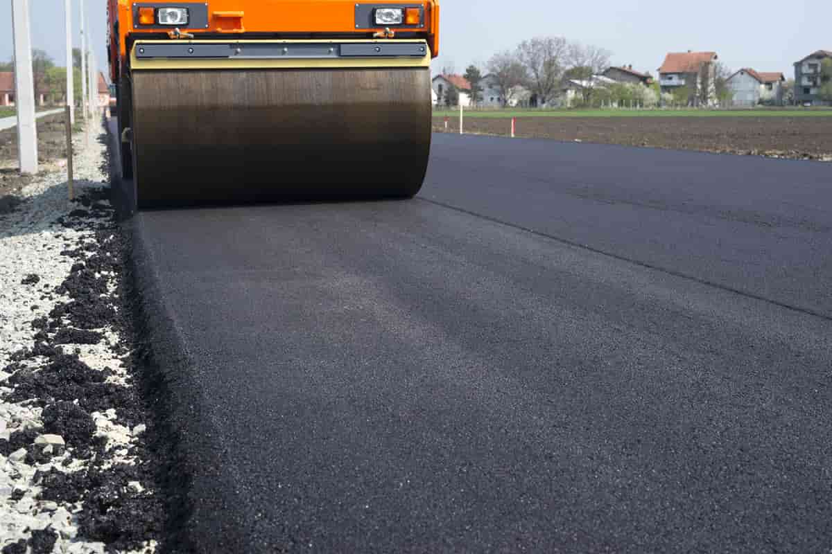 bituminous asphalt paving