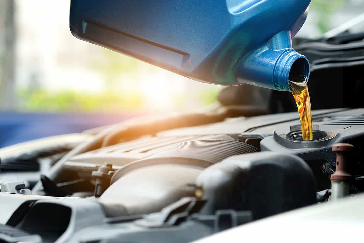 what does low engine oil pressure mean