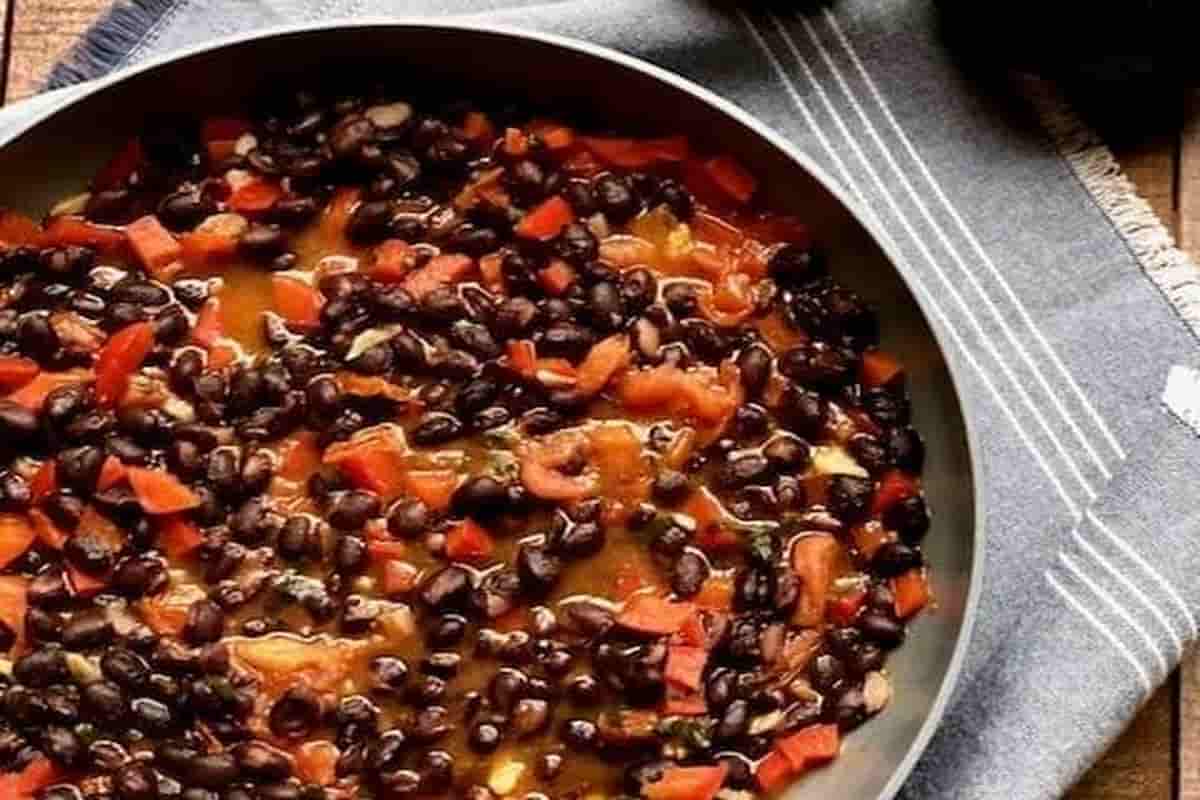 black beans tomato paste delicious