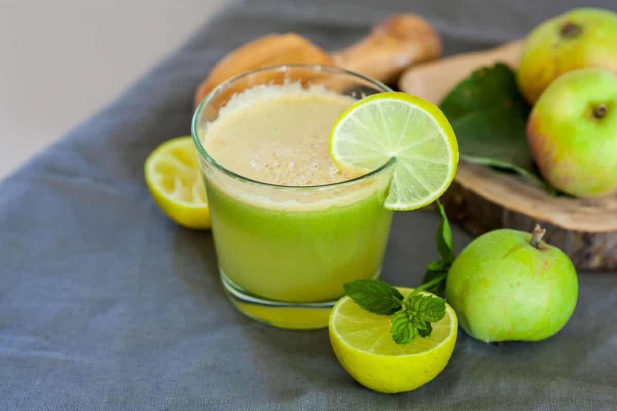 lemon sour cocktail