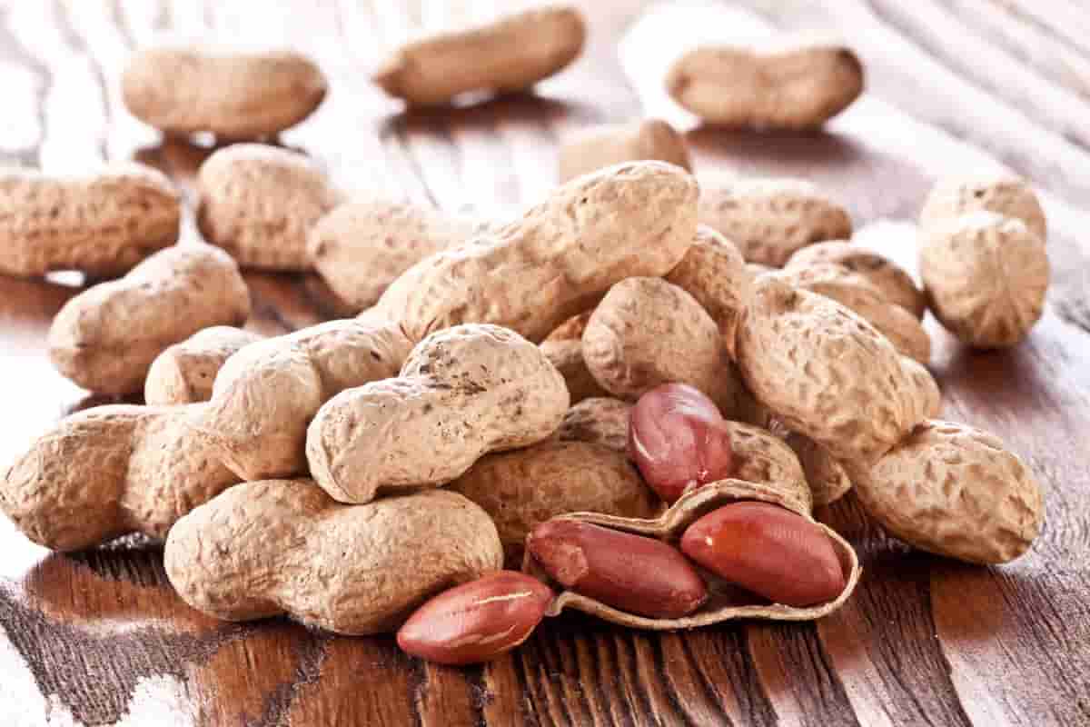 peanut allergy symptoms headache