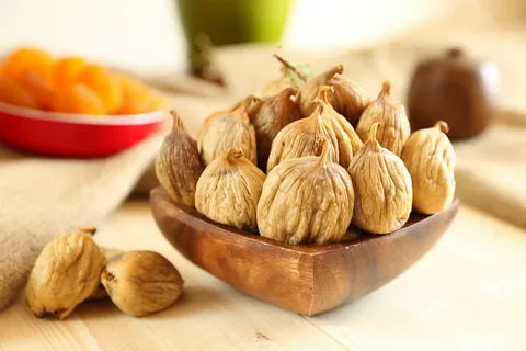 dried figs fruit