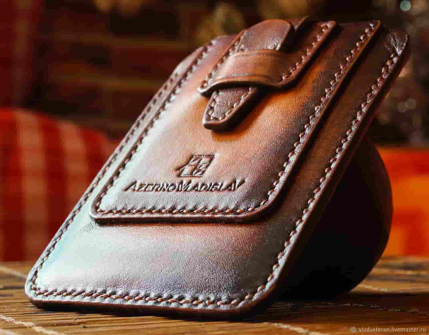Leather iphone case review