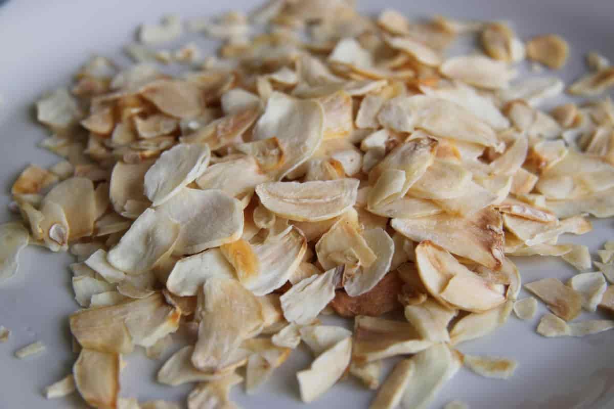 organic dried garlic