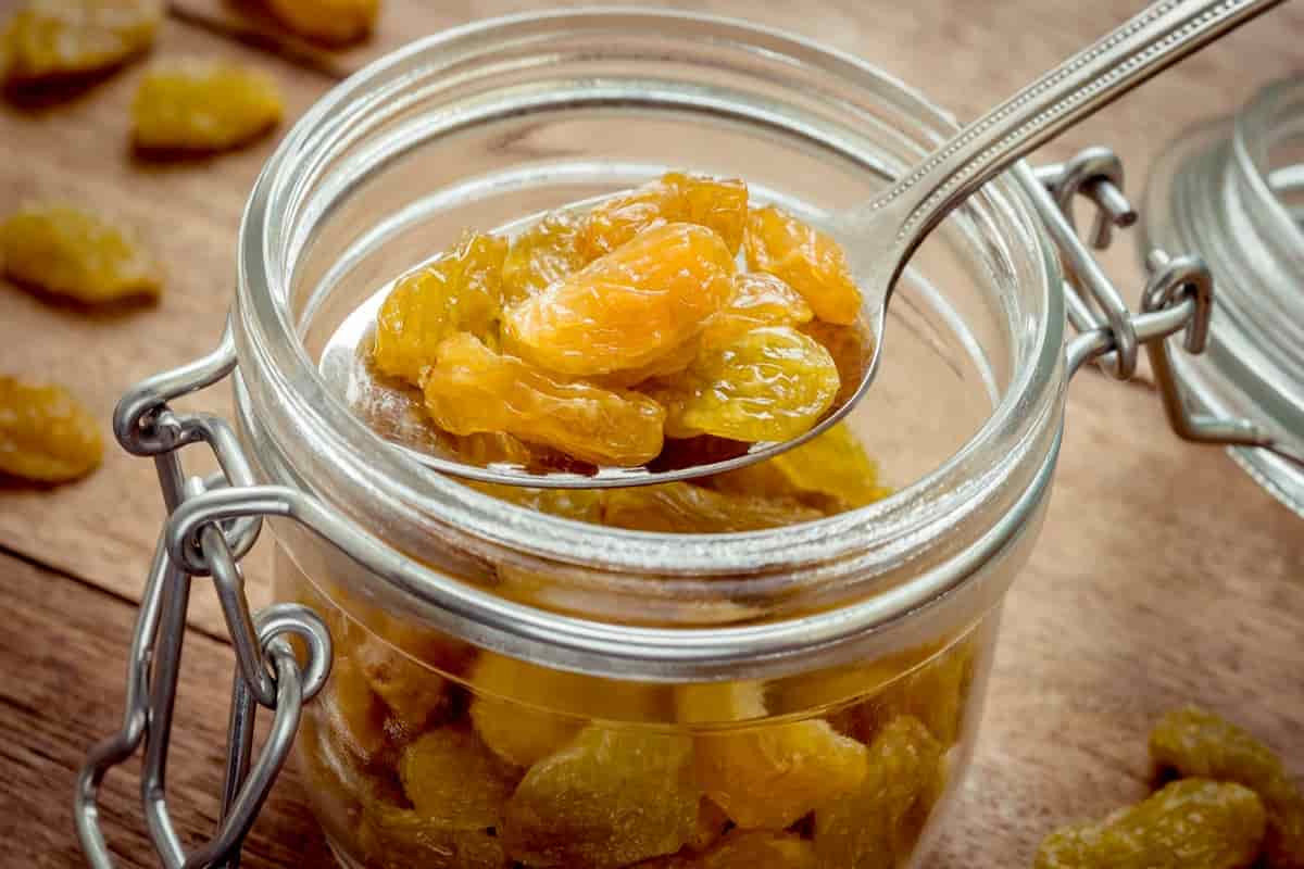 pickled golden raisins recipe