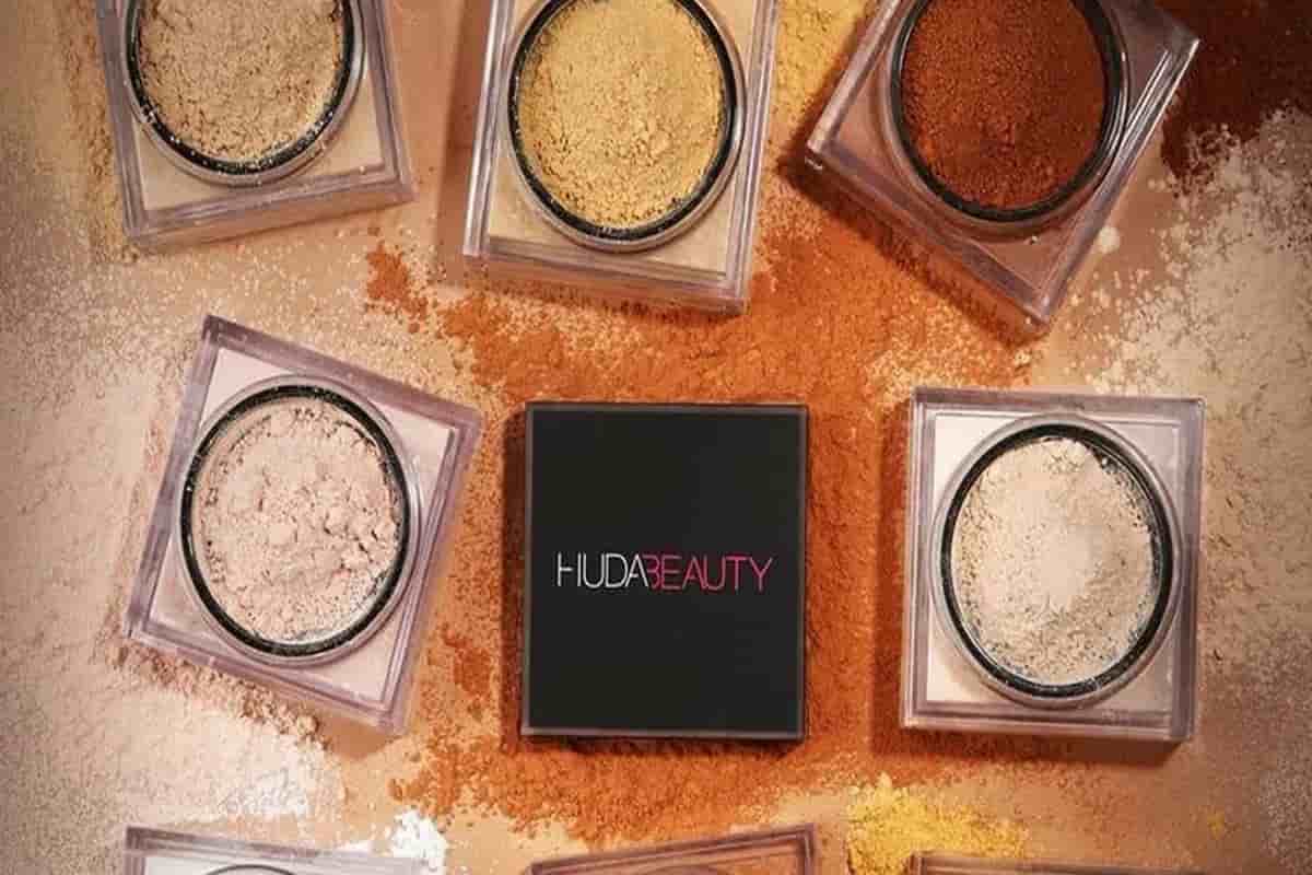 Huda beauty powder