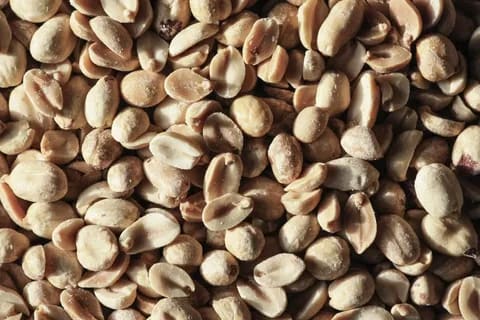 peanut kernels nutrition
