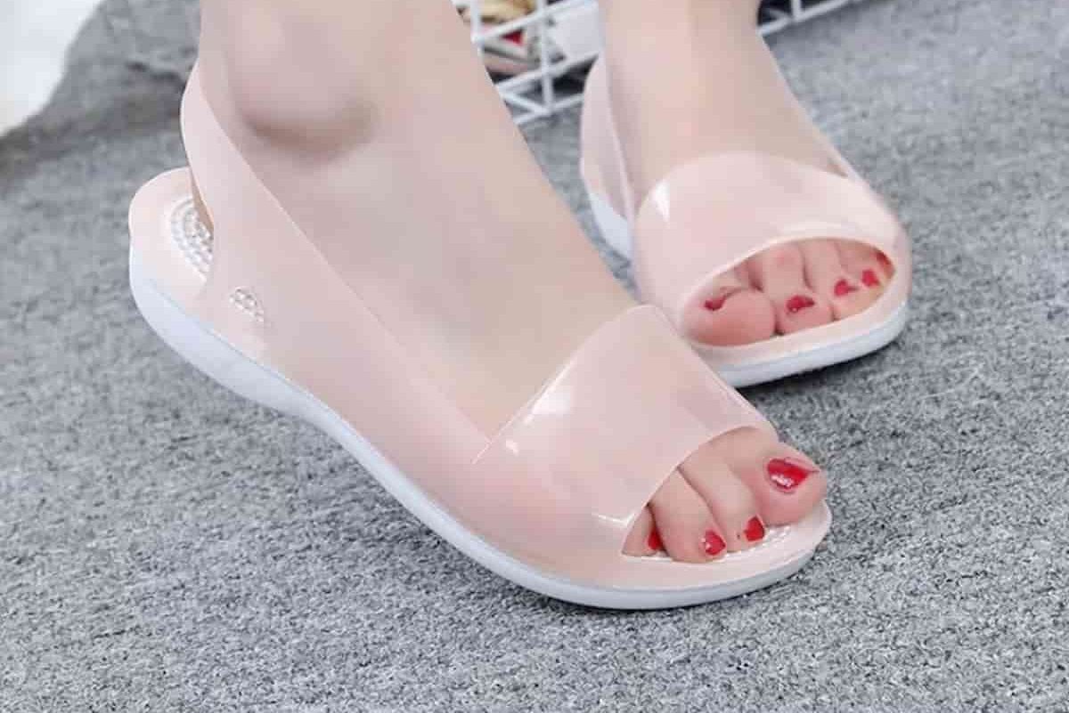 summer ladies flat sandals
