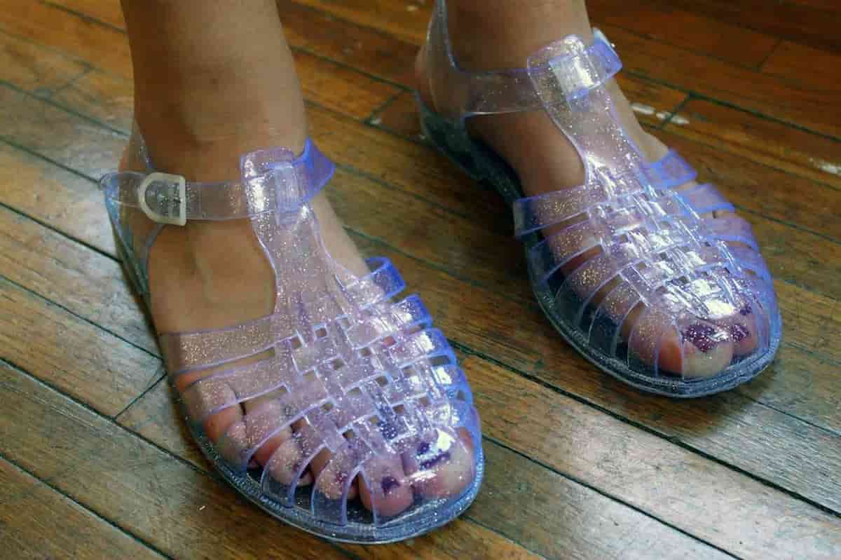 comfortable fisherman jelly sandals