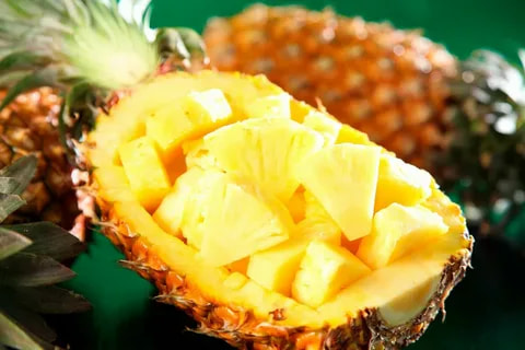 dried pineapple nutrition