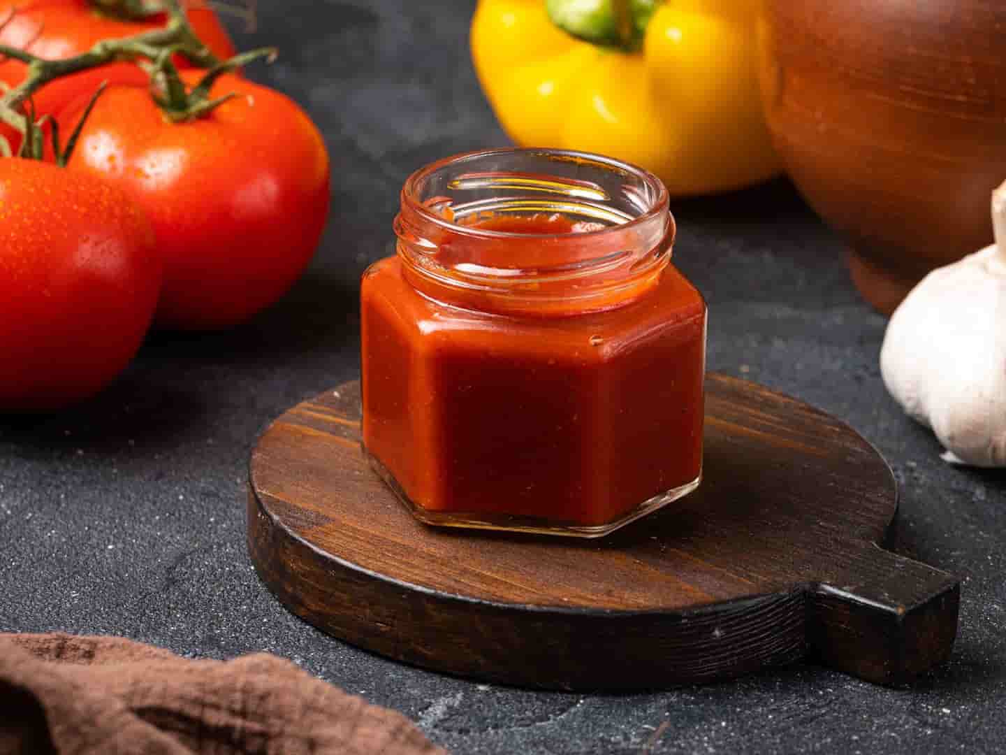 canned tomato puree vs sauce