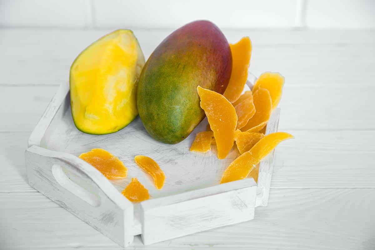 dry mango slices
