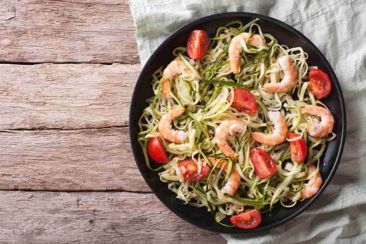creamy pasta with shrimp and zucchini