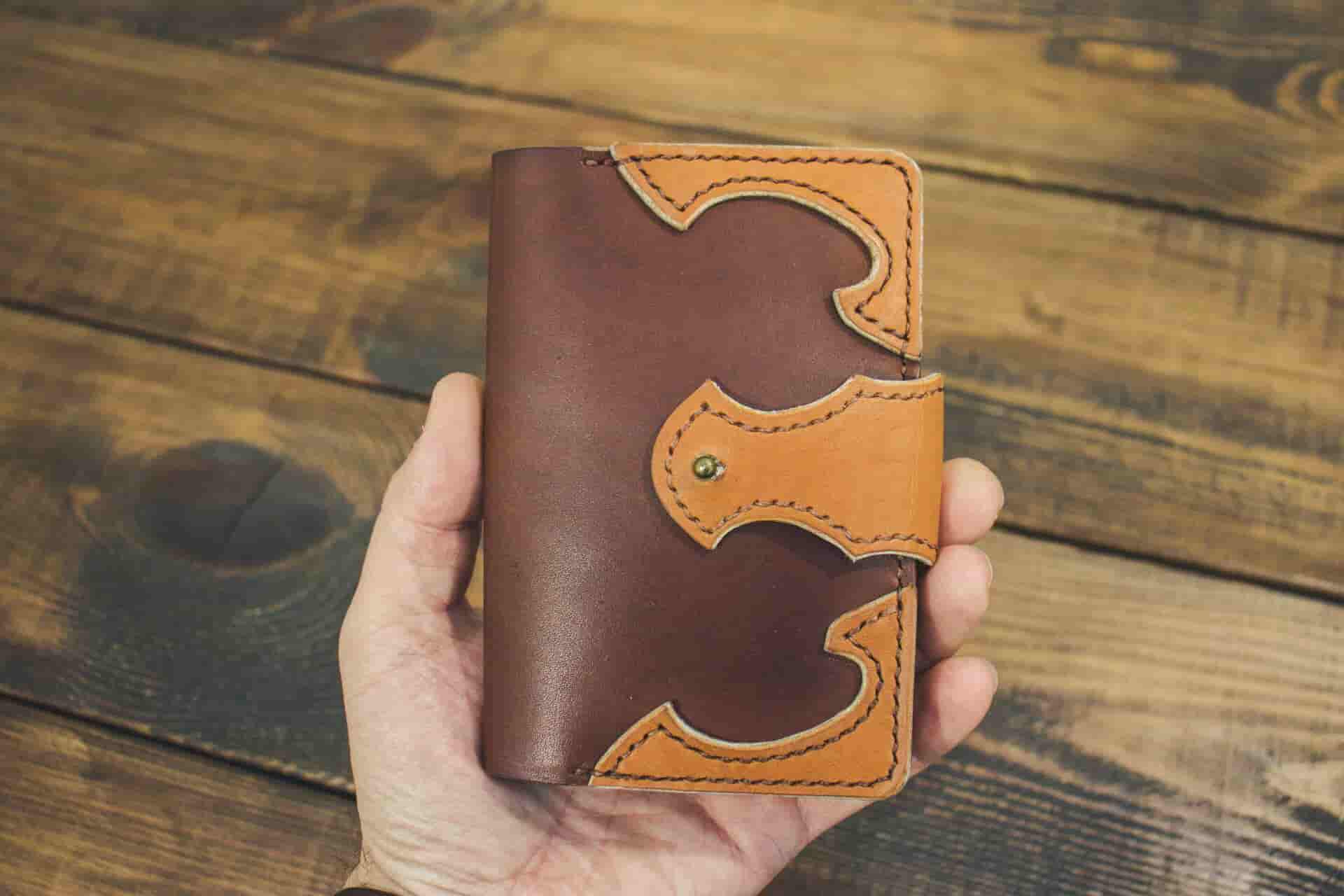 types of leather wallets