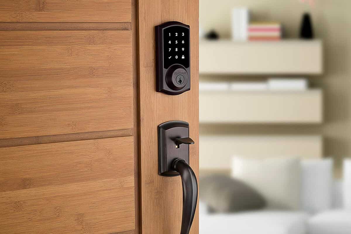 Introduction to the wooden doors locking system