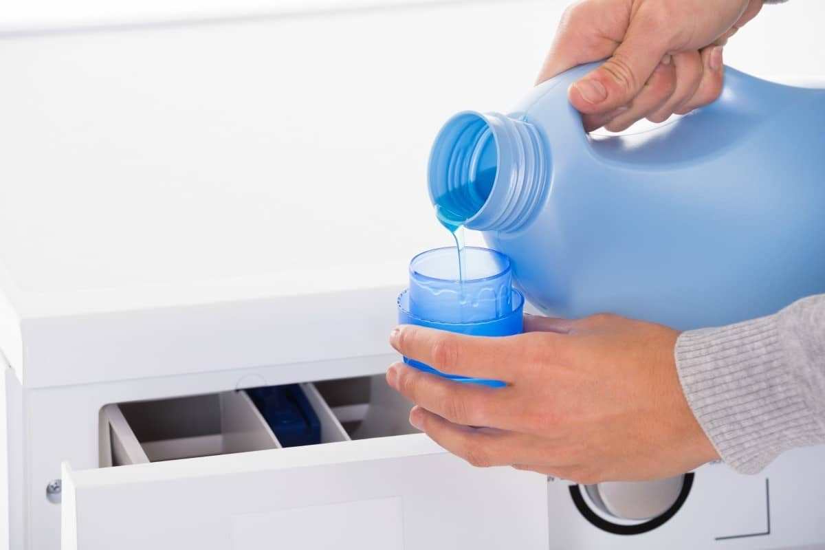 laundry liquid dispenser