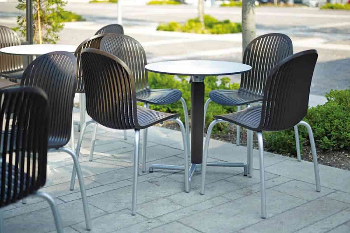 plastic chairs and tables for restaurant