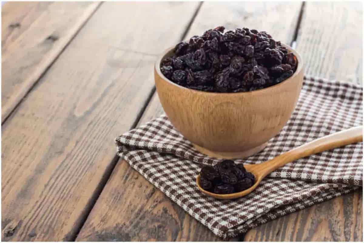 Dried Black Raisins Benefits