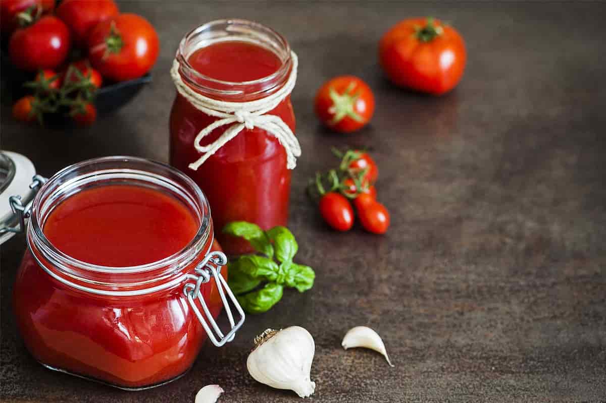 canning tomato sauce