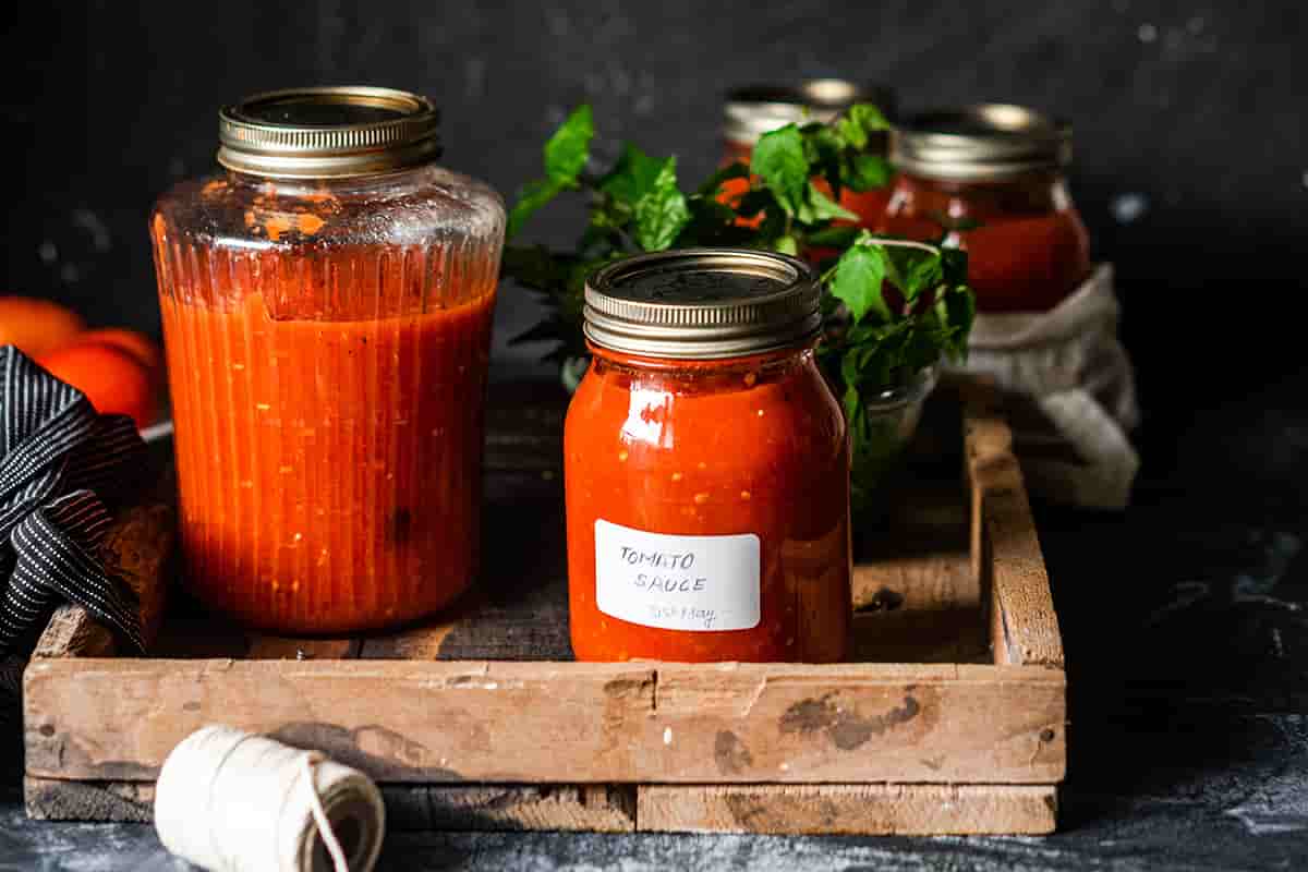 Tomato sauce Ingredients