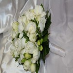 دسته گل عروس رز سفید | خرید با قیمت ارزان