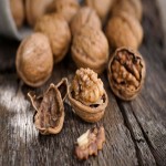 گردو پوست دار walnut ایرانی انگلیسی ارزش غذایی پروتئین ویتامین
