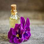 روغن ماساژ گل بنفشه؛ عطری ماندگار درمان روماتیسم التهاب Oil
