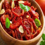 گوجه خشک اصفهان؛  قرمز تیره خوش طعم پیتزا املت سالاد (250) گرمی