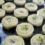 خرید شیرینی کلمپه کرمان سنتی با قیمت استثنایی