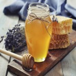 عسل نیم کیلویی بیز (شهد) ارگانیک ماندگار تقویت سیستم ایمنی بدن
