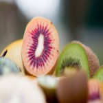 کیوی تو سرخ Kiwi طعم شیرین مفید برای سلامتی قلب