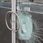 شیشه ضد گلوله ساختمانی Glass محکم مقاوم مات شفاف ضد ضربه