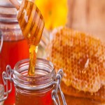 عسل با موم honey دارویی خوراکی 2 مدل طبیعی مصنوعی