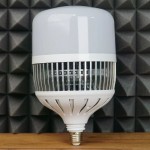 لامپ ال ای دی فن دار؛ مهتابی بدنه پلاستیکی میزان روشنایی 15000 لومن 