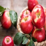 سیب گلاب شیراز؛ قرمز مجلسی پوست نازک معطر خوش طعم