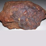 سنگ آهن هماتیت؛ کلوخه ای قرمز رنگ مناسب ساختمان سازی