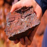 سنگ آهن قرمز؛ مقاوم در برابر ضربه فشار گرما سرما سایز (1 4) اینچ