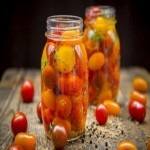 ترشی گوجه گیلاسی؛ طبع سرد تزیین دسر سالاد غذا cherry tomatoes
