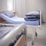 تخت بیمارستان جوان؛ ساده لمسی هوشمند تحمل وزن 110 کیلوگرم