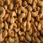 بادام هندی مرغوب؛ سرکه زعفرانی زرد High quality cashews