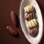 خرما شکلاتی قالبی؛ مغز بادام کاکائو افزایش انرژی 227 کالری