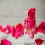 گلاب برای قرمزی چشم؛ دوگل سبک 2 بسته بندی شیشه ای پلاستیکی