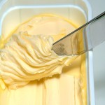 کره مارگارین بزرگ؛ کاهش کلسترول ترکیب (روغن نمک امولسیون کننده) Butter