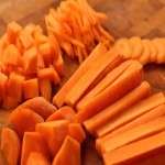 هویج خلالی شده؛ نارنجی زرد سفید بافت سفت حاوی فیبر Vitamin A